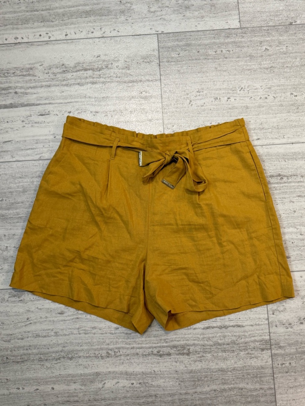 Anne Klein Linen Blend Paperbag Waist Shorts Mustard Yellow Tie Waist Women’s XL